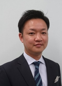 社長会社概要写真 - トリミング